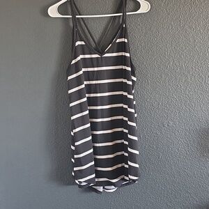 💜LuLaRoe Black and White Striped Chemise
